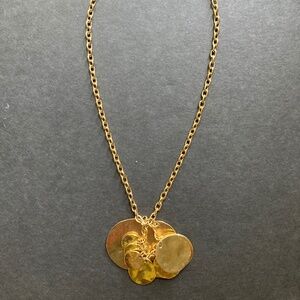 Gold Tone Link Necklace/4 Sizes of Textured Matte Discs/Toggle Closure/18 Inch